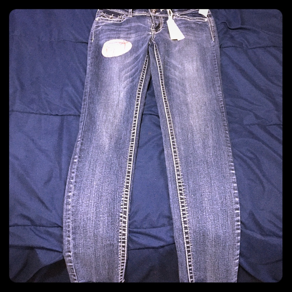 BNWT Wallflower denim jeans size 5 (curve)